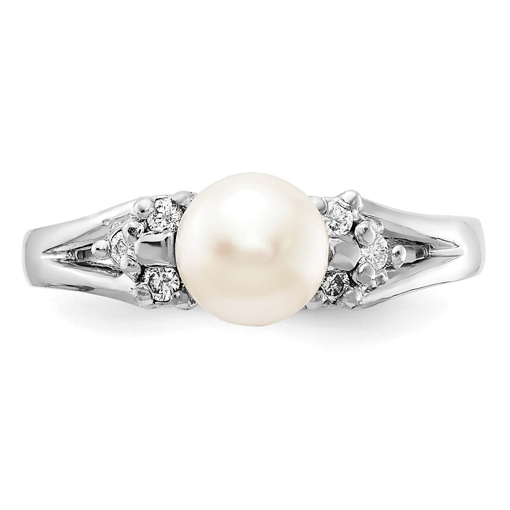 Gold Freshwater Cultured Pearl and Diamond Rings
