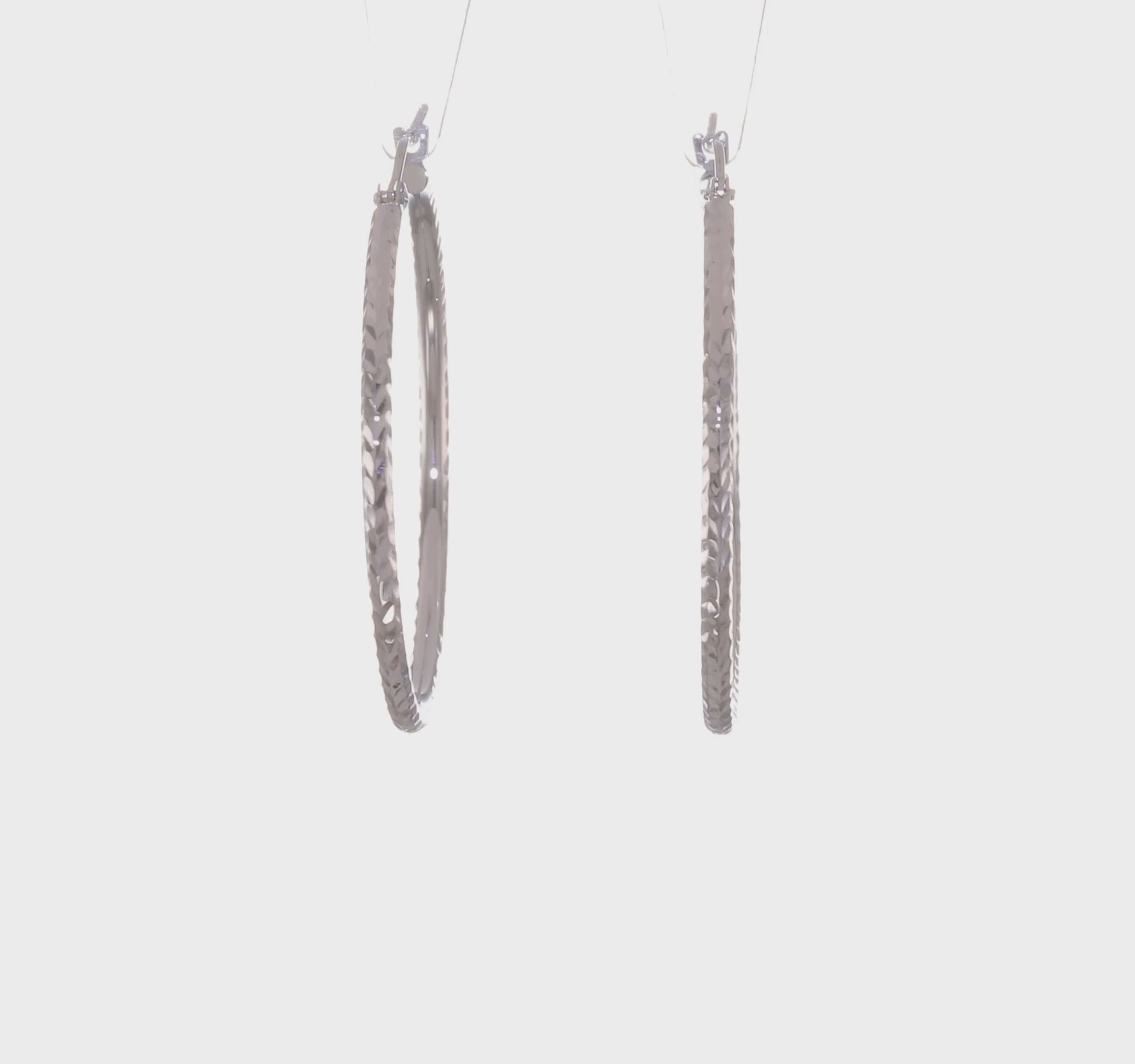 ear-qg2zmx1f3 product video [source:d110c0028cb36ff2]